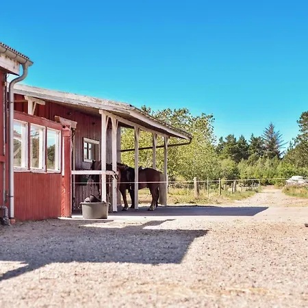2 Bedroom Lovely In Apartamento *